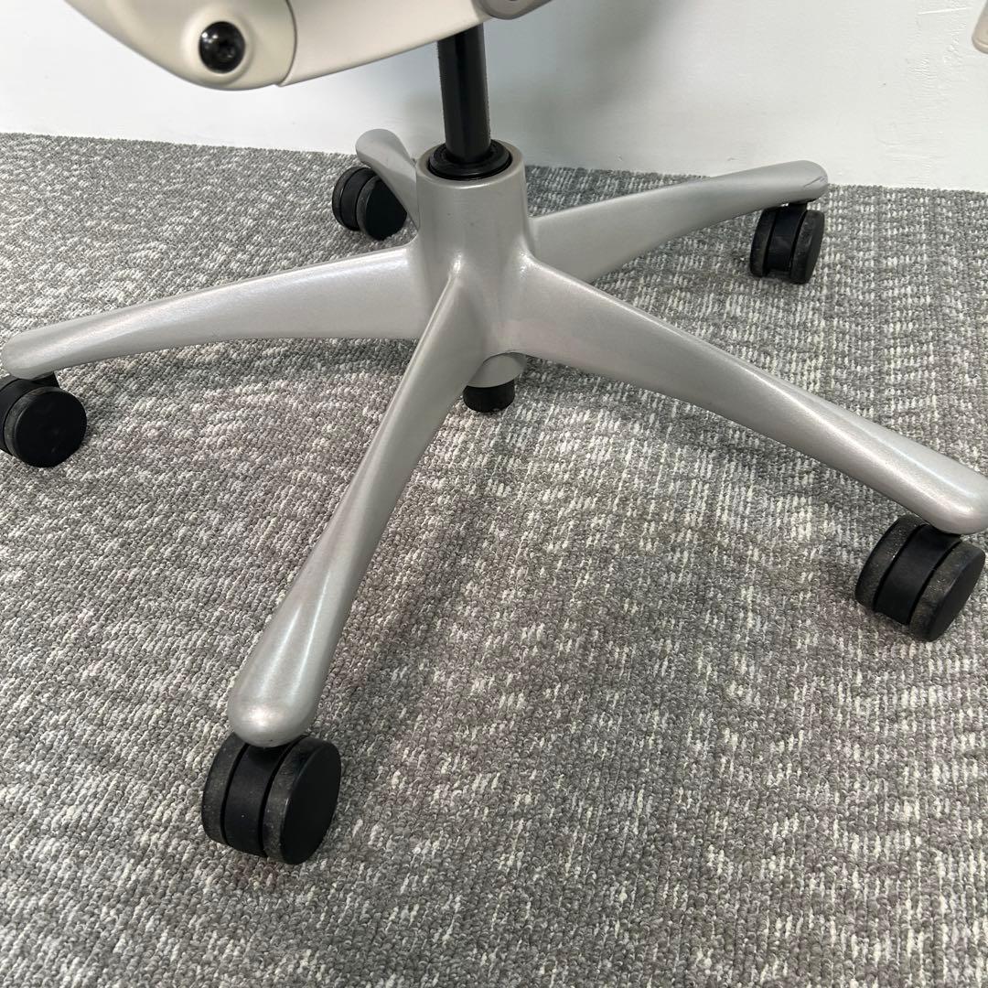 N. エンボディチェア ハーマンミラー ホワイト Embody オレンジ