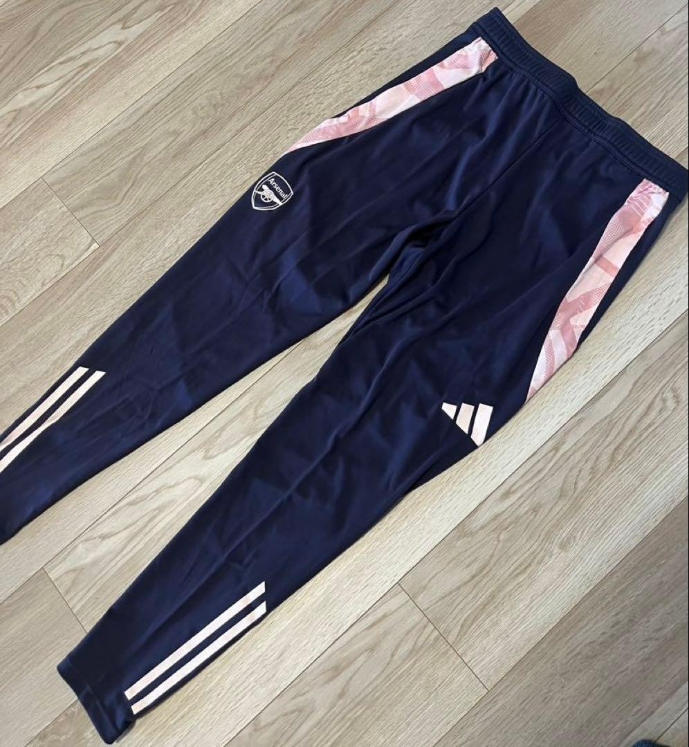 adidas アーセナル　トラックパンツ　トレーニングパンツ　ジャージ　新品