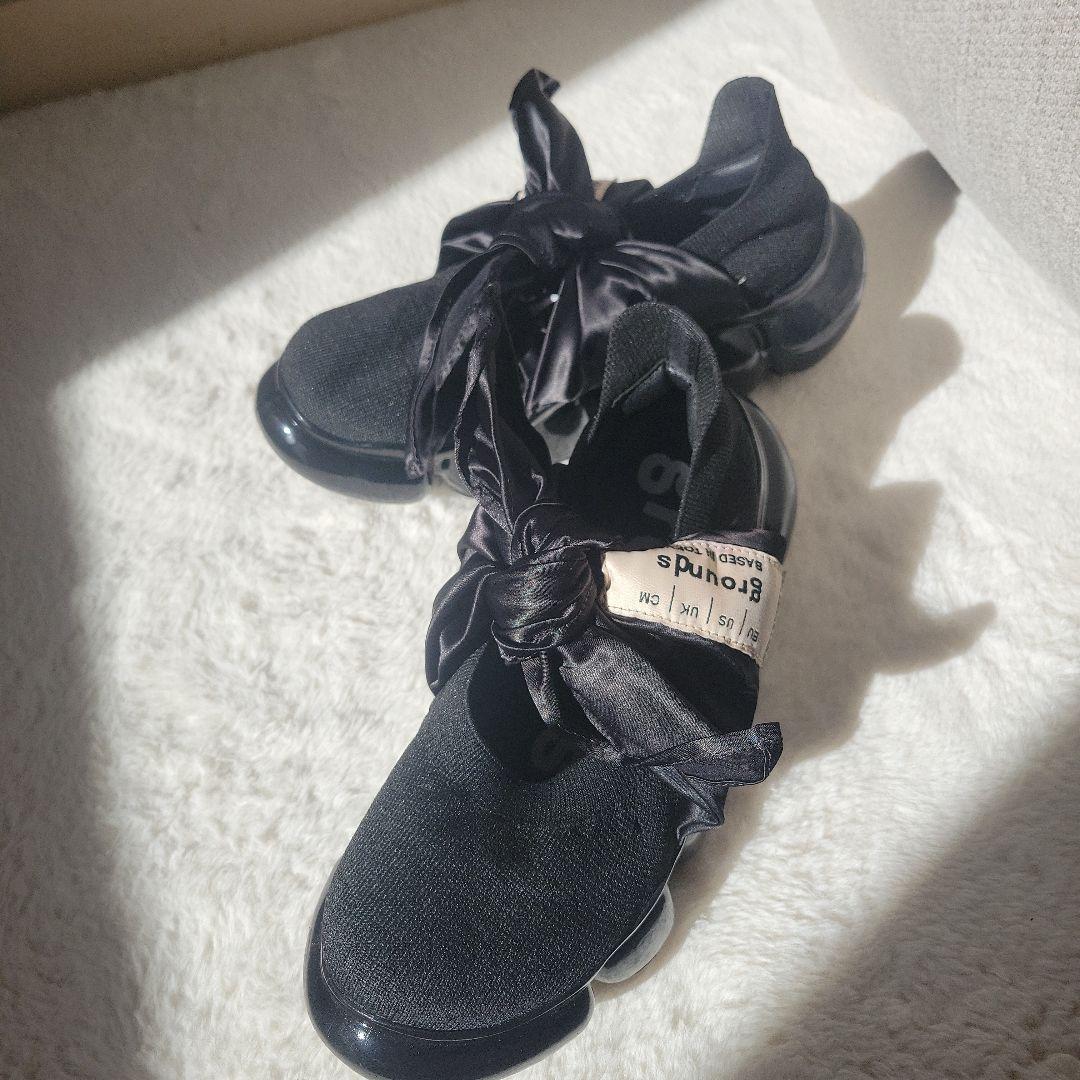 GROUNDS グラウンズ Jewelry Hankie Pumps