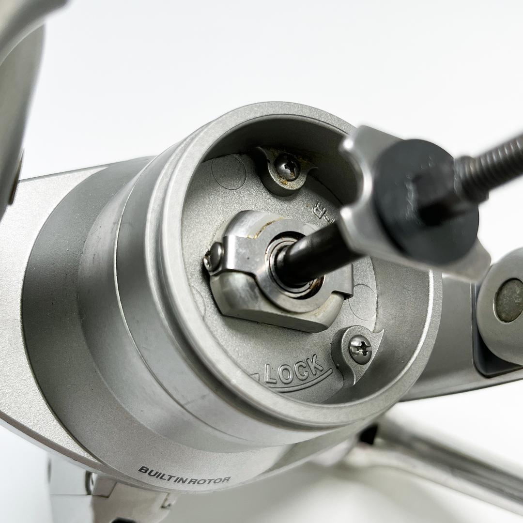 SHIMANO SUPER AERO TECHNIUM リール シマノ 右巻き