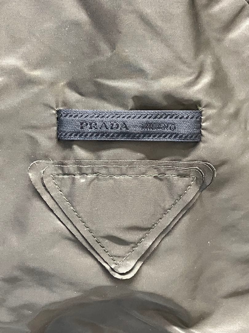 プラダ ナイロンパーカー カーキ サイズ38 レディース 【3636】