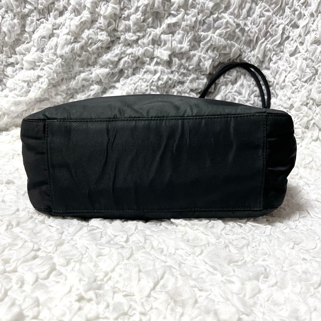 美品✨PRADA プラダ　ナイロン トートバッグ 三角プレート 黒　肩掛け