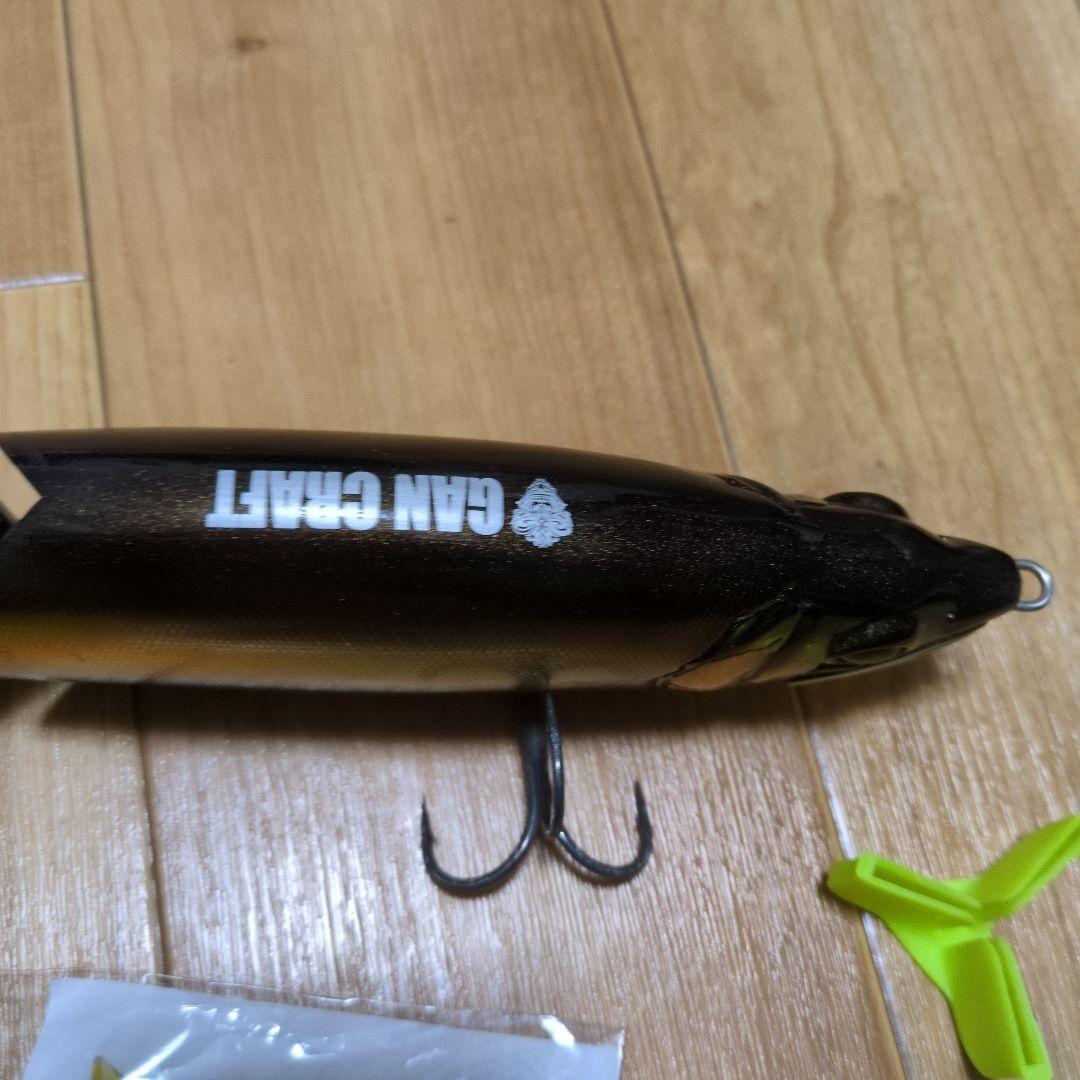 入手困難　ジョインテッドクロー 尺ワン 303　落ち鮎だと思われます