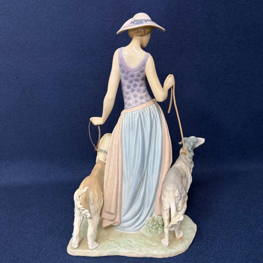 LLADRO リヤドロ 優雅な散歩のひととき 5802 フィギュリン 陶器