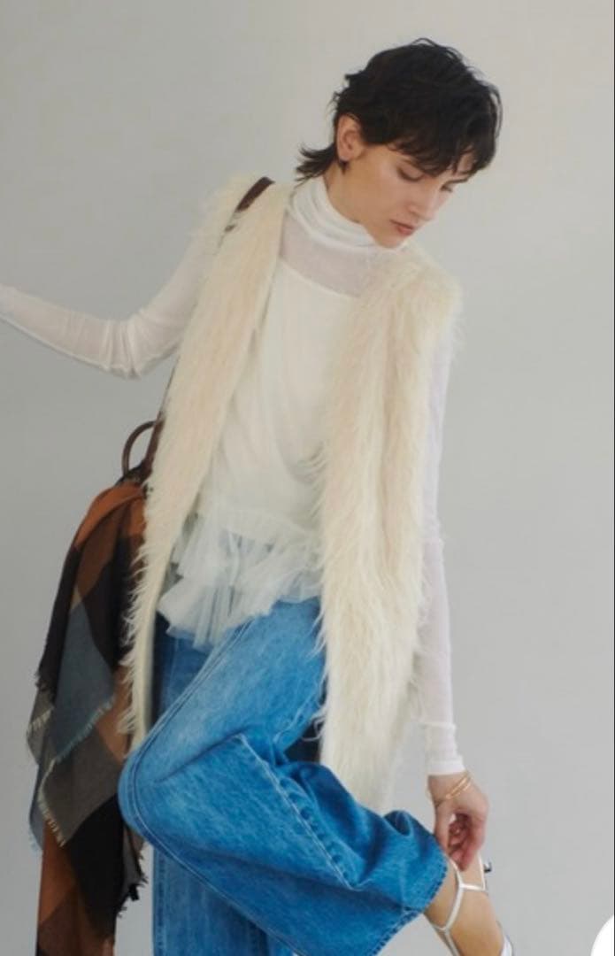 MIYAさま専用 アルアバイルイエティシャギーニットジレ　新品未使用タグ付き