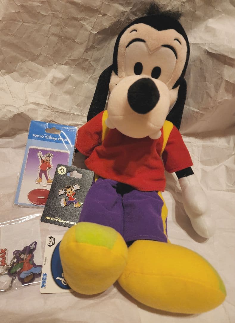 ディズニー・マックス ぬいぐるみなど4点セット