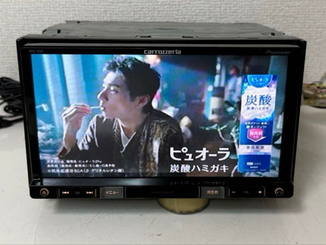 Carrozzeria カロッツェリア AVIC-RZ07 カーナビ 2014年