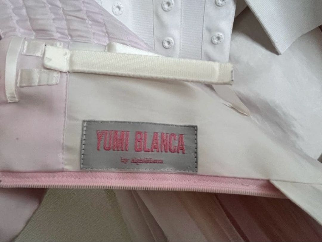 桂由美YUMI BLANCA　薄ピンクウエディングドレス