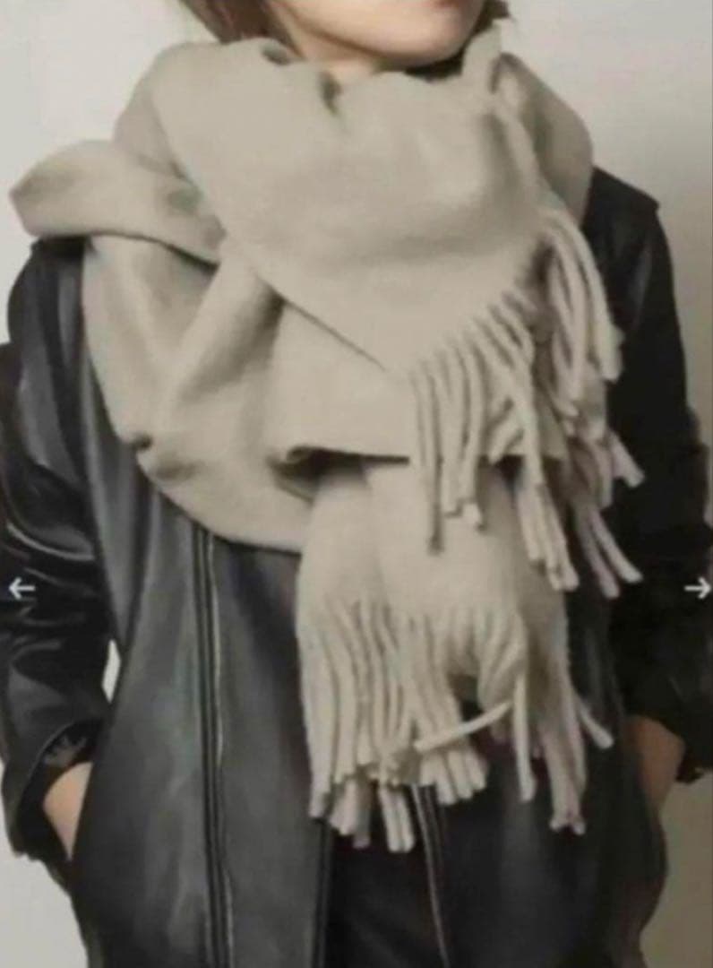 アソースメレベビーキャメル大判グレージュ フリンジ付