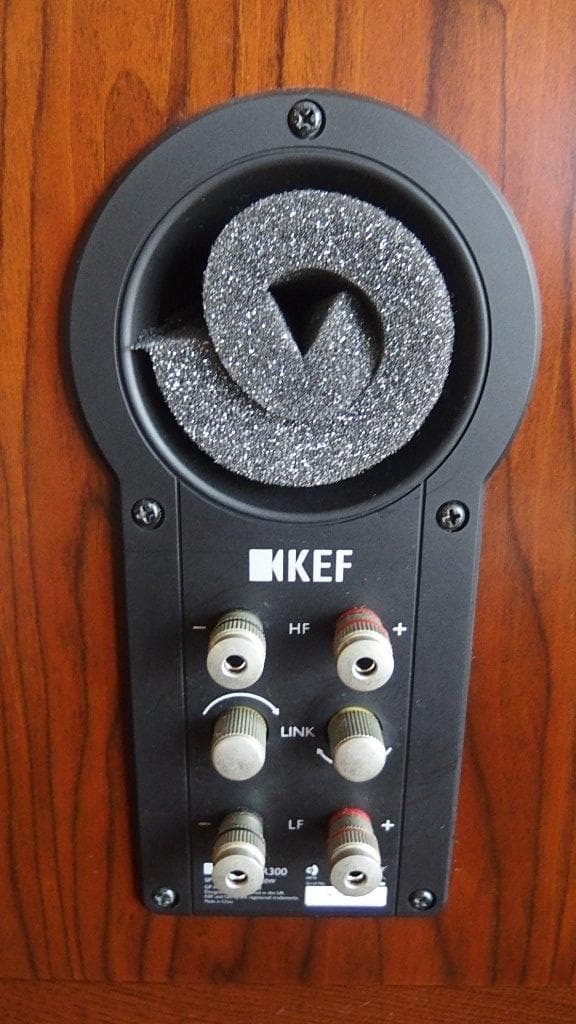 美品　中古　KEF　R300　ブックシェルフ型同軸スピーカー　ジャンパー付き