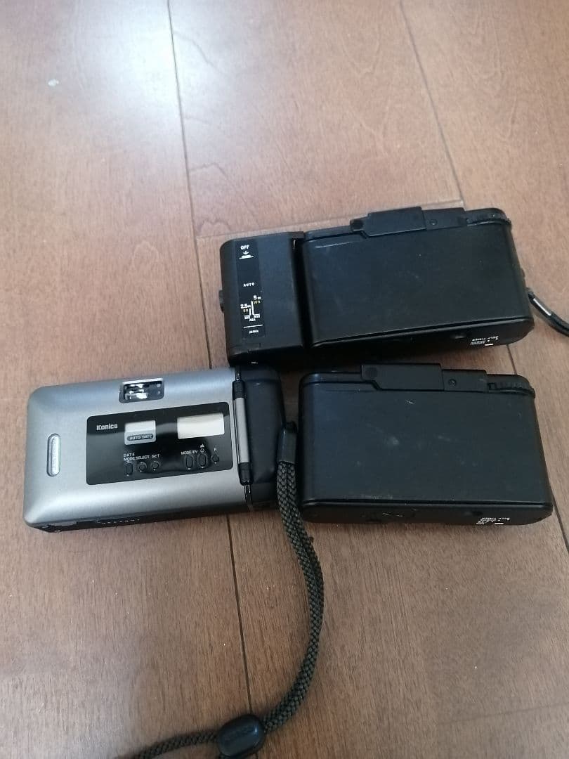 フィルムカメラ三台