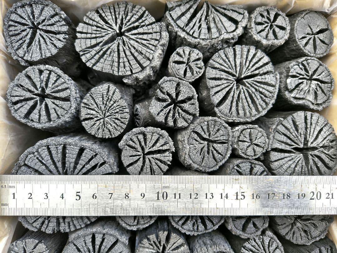 【 伊予の切炭 】約6kg クヌギ菊炭×2箱