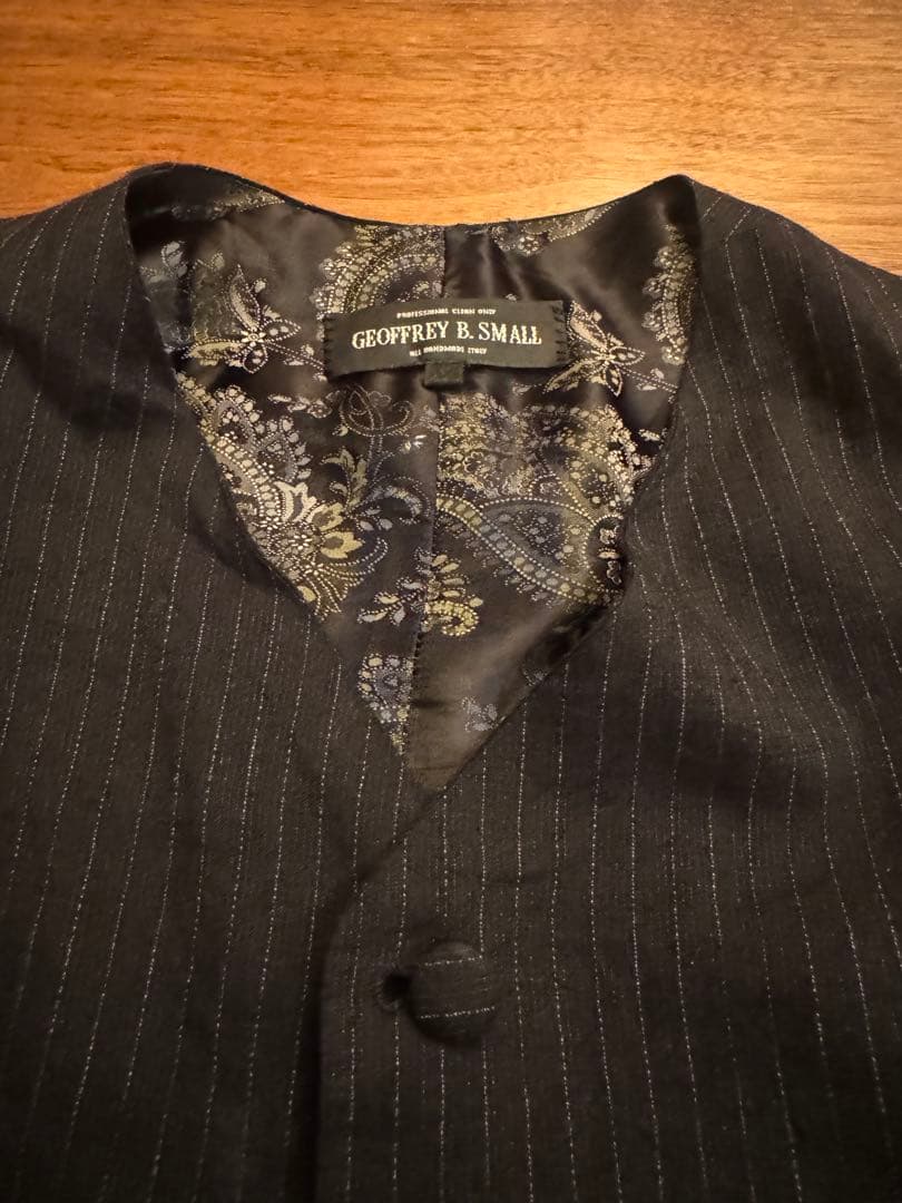 Geoffrey S. Small ジャケット/ジレ/サスペンダーラップスカート