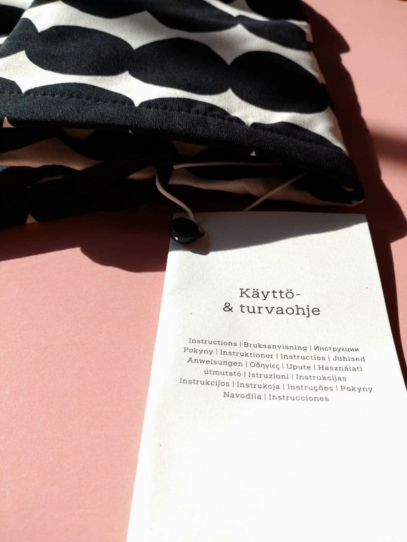 新品marimekko ドット柄エプロン・ミトン3点セット