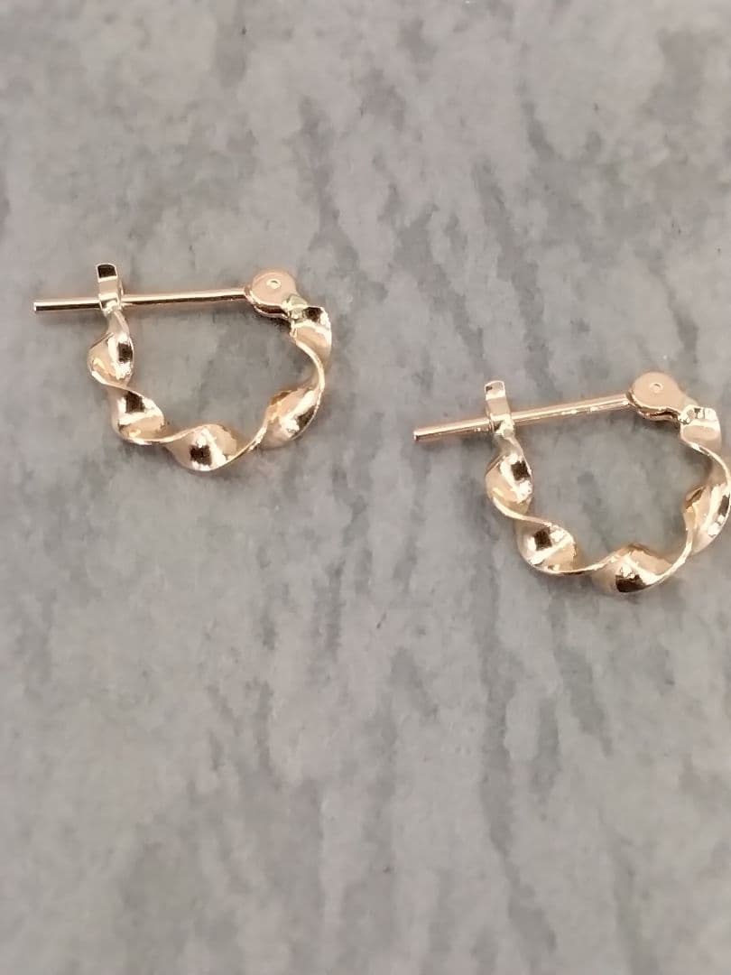 K18PG地金ピアス　　　　中古品