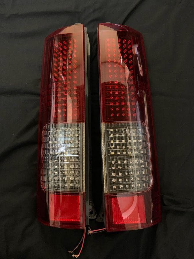 完成品　エヴリィワゴン　DA64W　LEDテール　ブラック　シーケンシャル対応