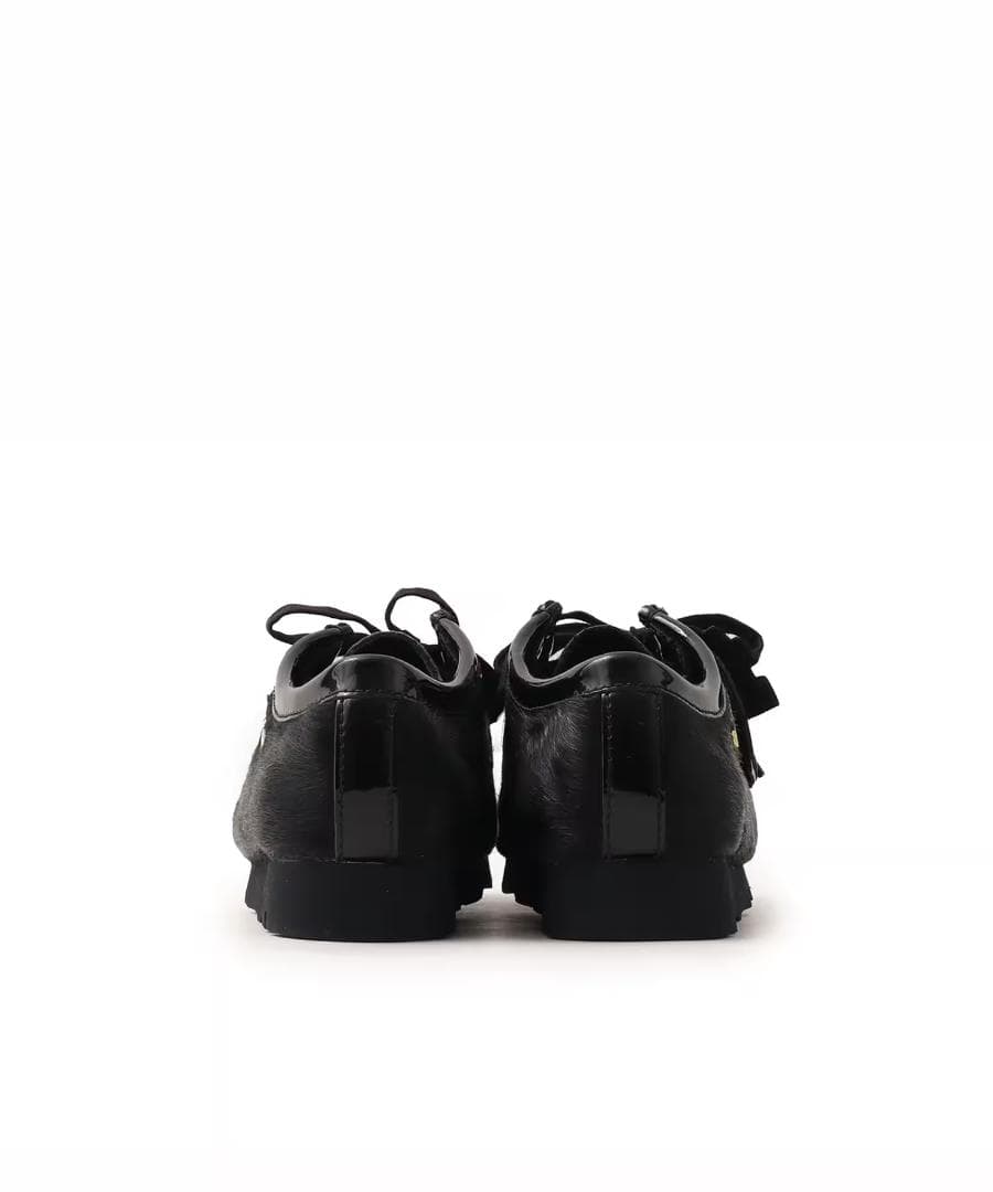 クラークス ワラビー ブラック ヘア オン ブラックアイパッチ アトモス