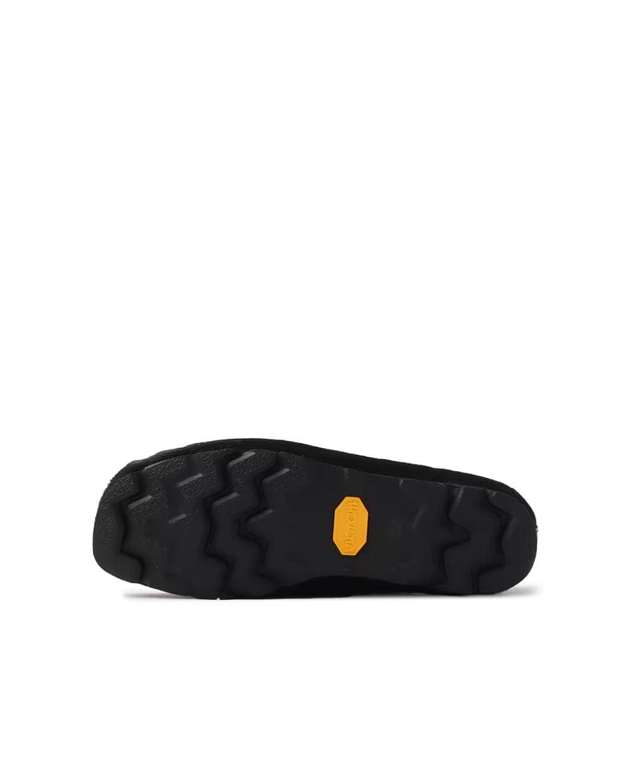 クラークス ワラビー ブラック ヘア オン ブラックアイパッチ アトモス