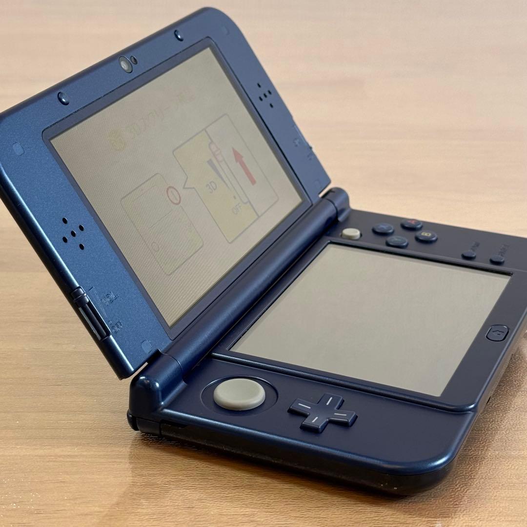 4-274【美品】Newニンテンドー3DS LL メタリックブルー