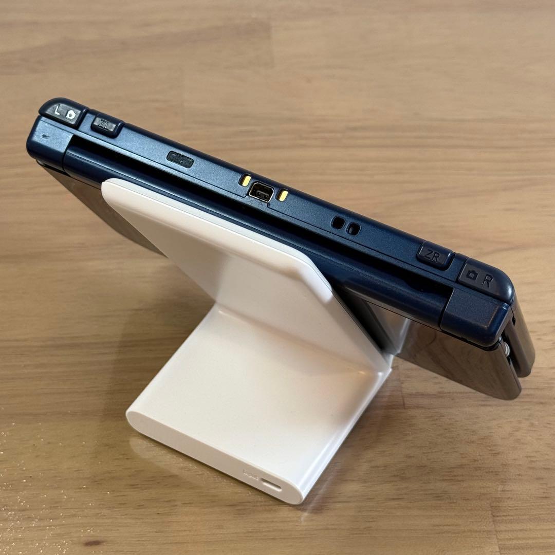 4-274【美品】Newニンテンドー3DS LL メタリックブルー
