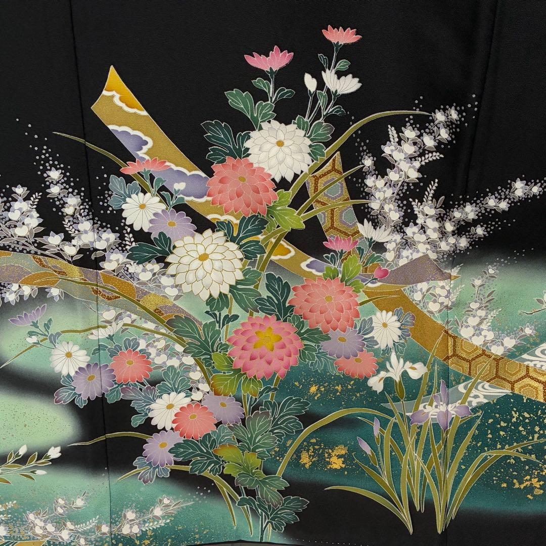 D159 黒留袖　友禅　金駒刺繍　正絹　着物　袷　極美品