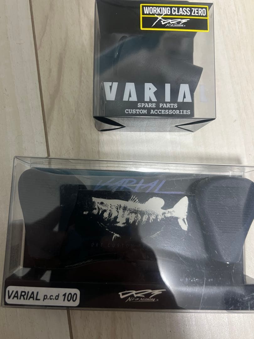 バリアル100 ブラック　フラットノブ＆純正ノブ　シマノ左巻きナット付き