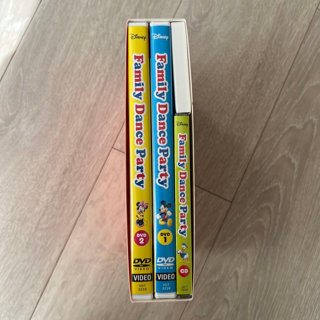 CD未開封 DWE Family Dance Party