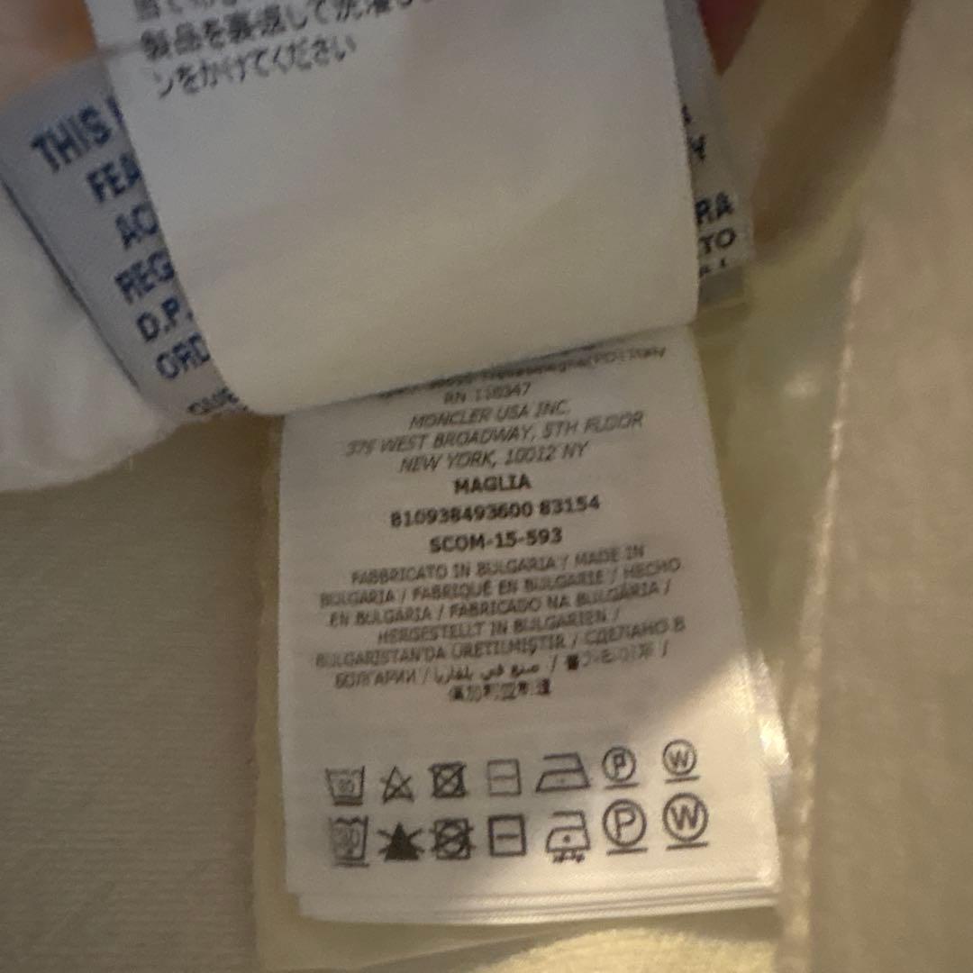 モンクレール　ホワイト ジップアップ