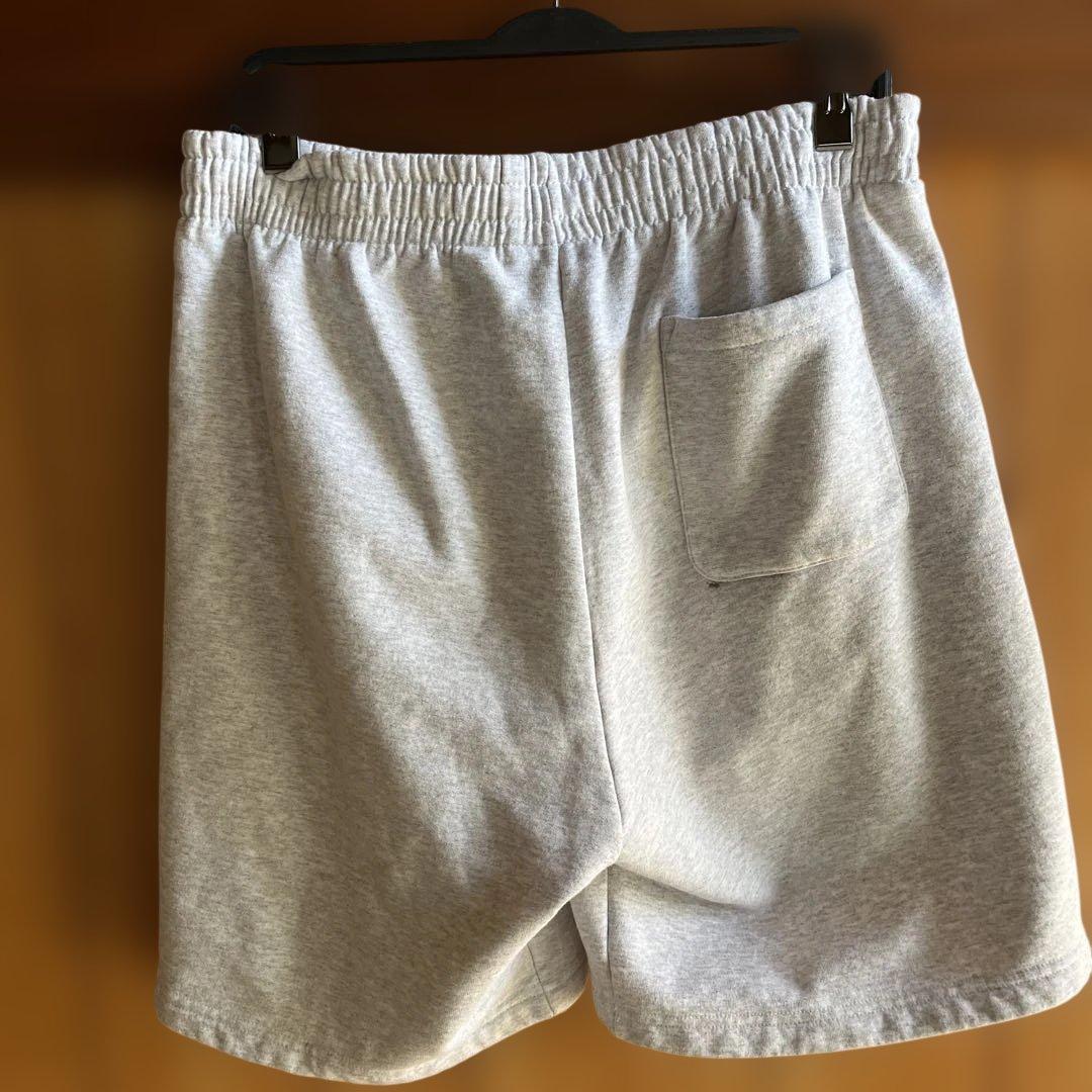 シュプリーム　ハーフパンツ