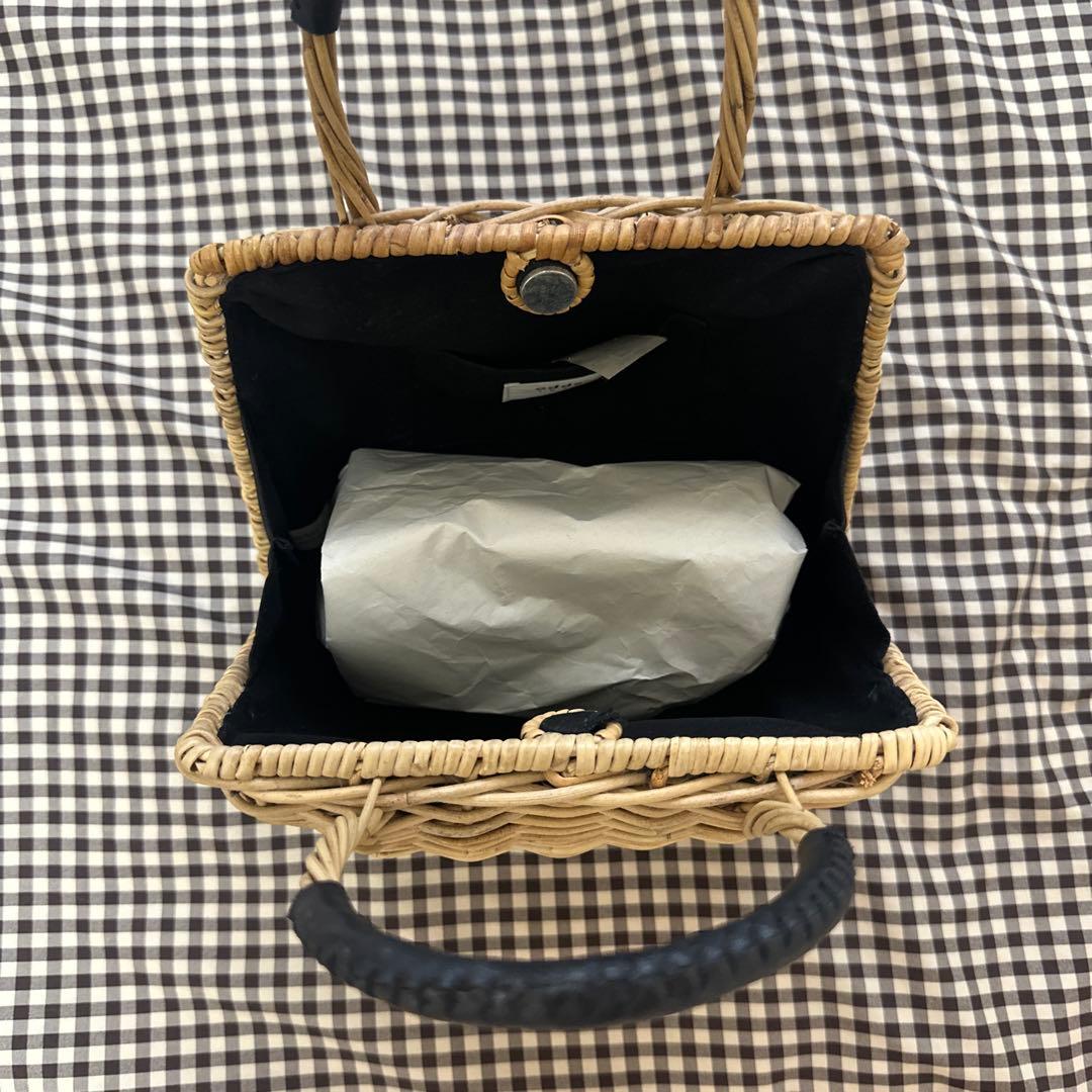 【週末限定値下げ】odds 　シェルバッグ　かごバッグ　ラタン　アナログ