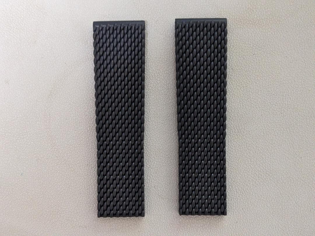 ブライトリング純正　ブラック メッシュ ラバーストラップ - 22 MM