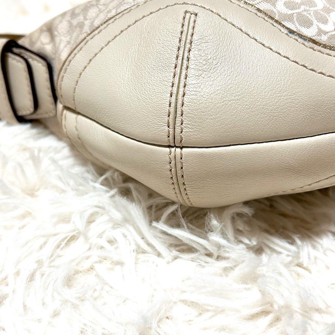 【極美品】COACH ホーボー 三日月 ゴールド金具 シグネチャー レザー