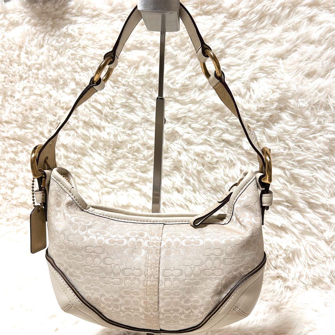 【極美品】COACH ホーボー 三日月 ゴールド金具 シグネチャー レザー