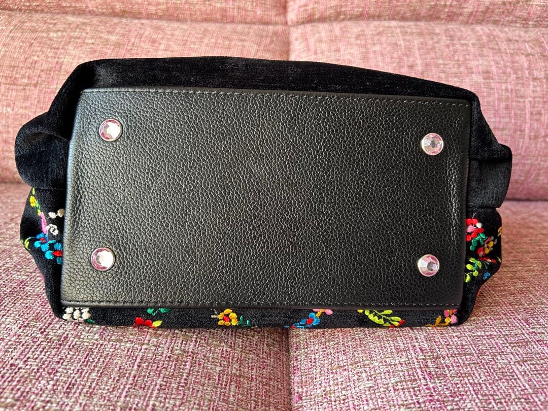 Think Bee! 花柄刺繍トートバッグ