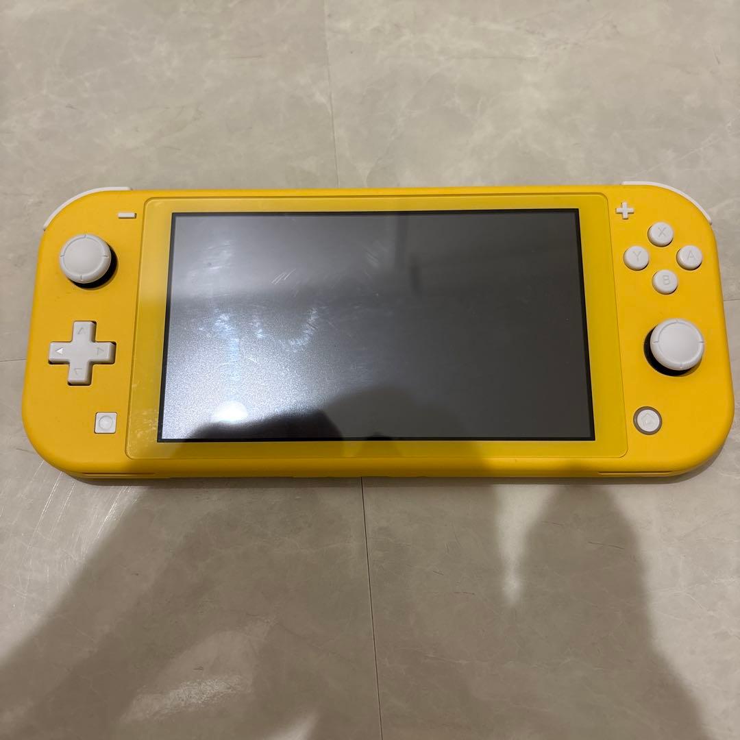 Nintendo Switch Lite イエロー + ゲームソフト5本