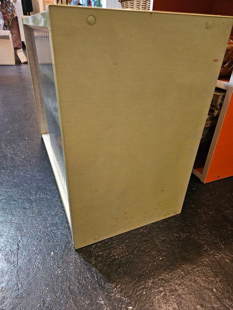 ショーケース　ディスプレイ　棚　ラック　ガラスケース　昭和レトロ　アンティーク