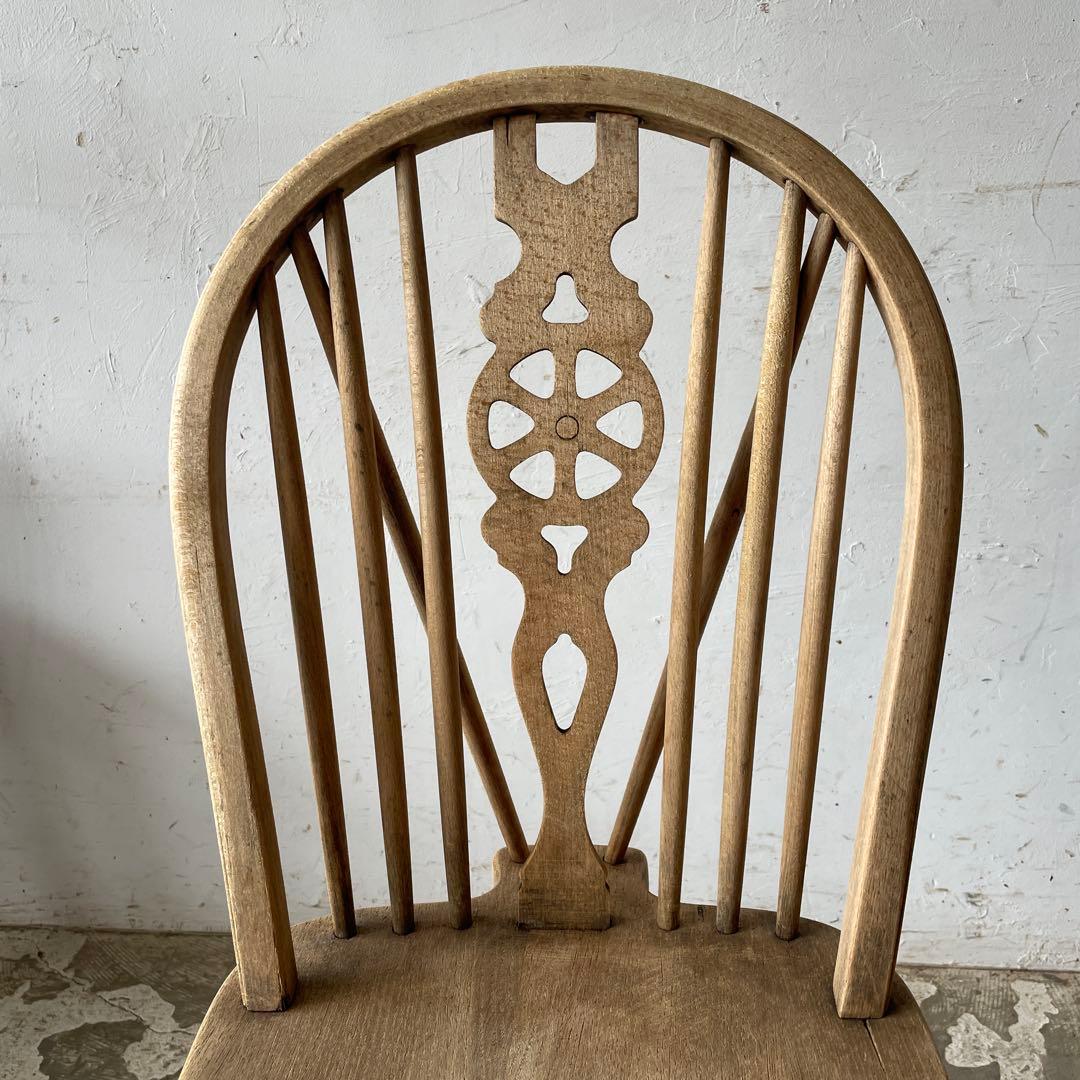 M'sビンテージ　Vバックダイニングチェア　ホイールバックチェア　剥離加工