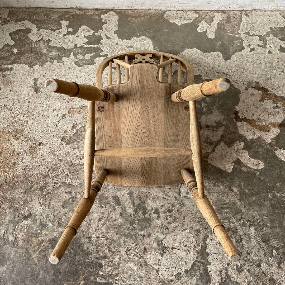 M'sビンテージ　Vバックダイニングチェア　ホイールバックチェア　剥離加工