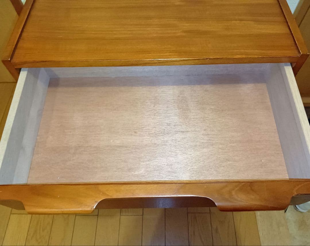 北欧ヴィンテージ　チェスト　3段　北欧ヴィンテージ家具　8/8〜8/11発送不可