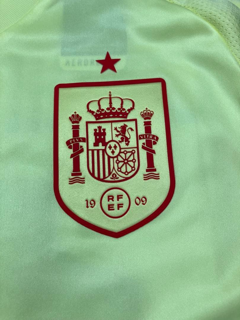 新品未使用　スペイン代表　ラミン・ヤマル19 レプリカユニフォーム　Lサイズ