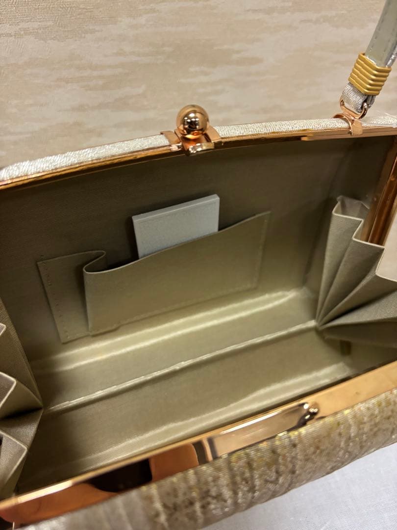 和装用草履バッグセット　銀と金　波柄　金たたき　螺鈿調　成人式　未使用品