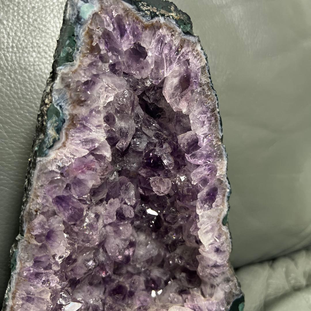 年始特価！アメジストドーム　24cm2.5kg カルサイト13cm2.4kg