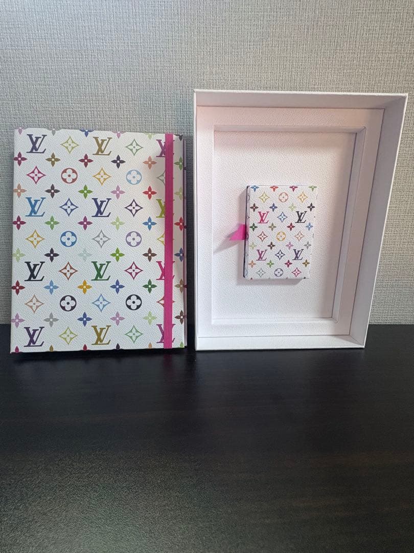 チ*コ様 LV 村上隆コラボ VIP限定トレカ　カード無　ルイヴィトン