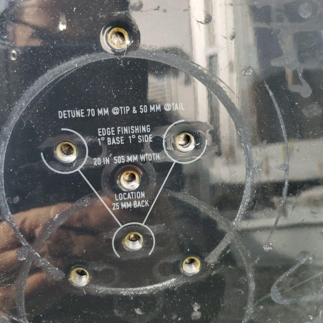 スノーボード板 バートン Burton ミッヒアルビン Michi Albin