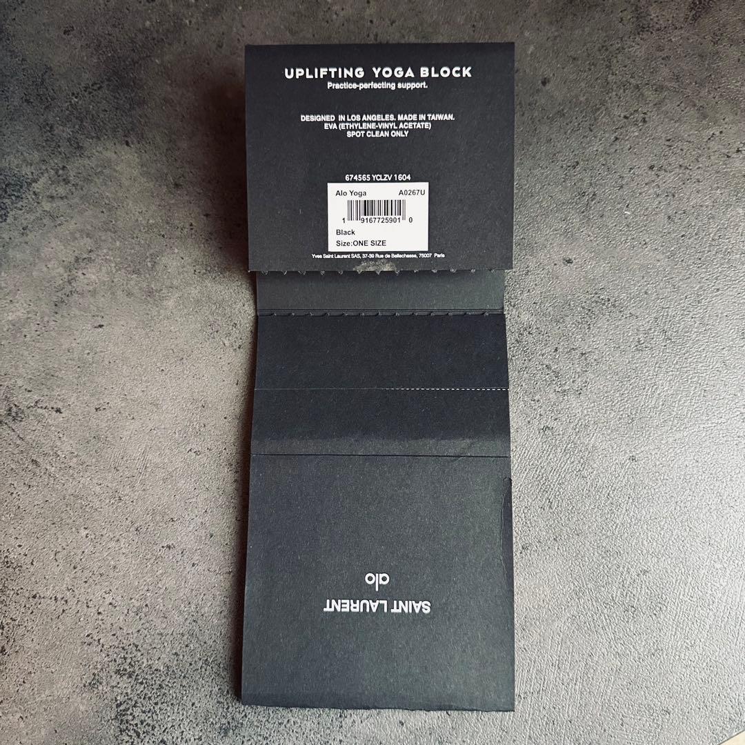 希少✨Saint Laurent × Alo コラボ スター　ロゴ　ヨガブロック