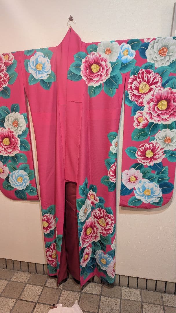 【ポリエステル】振袖 ピンク 花柄 ボタン♪華やか！