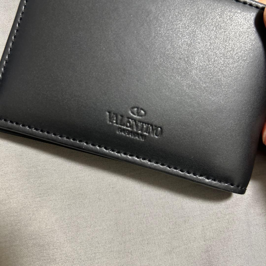 VALENTINO ブラック 二つ折り財布