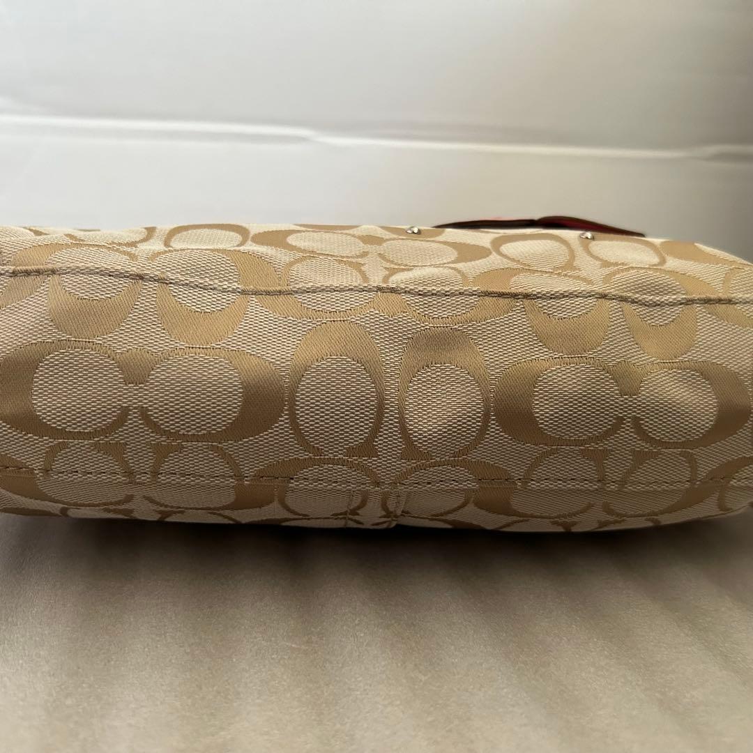 未使用　COACH 希少　花モチーフ シグネチャー ポーチ ミニバッグ　タグ付き