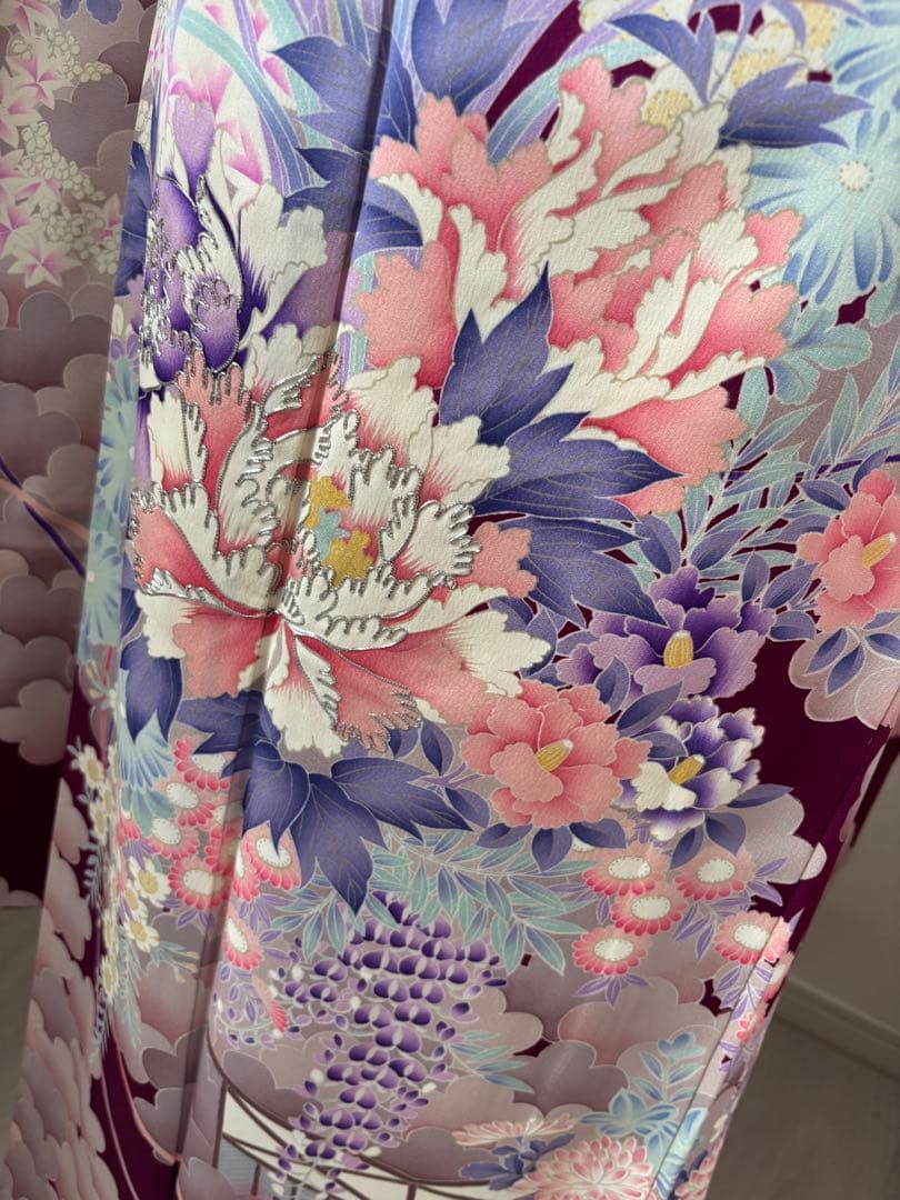 正絹振袖フルセット　豪華　銀彩　袋帯刺繍　紫色とピンク色　牡丹成人式