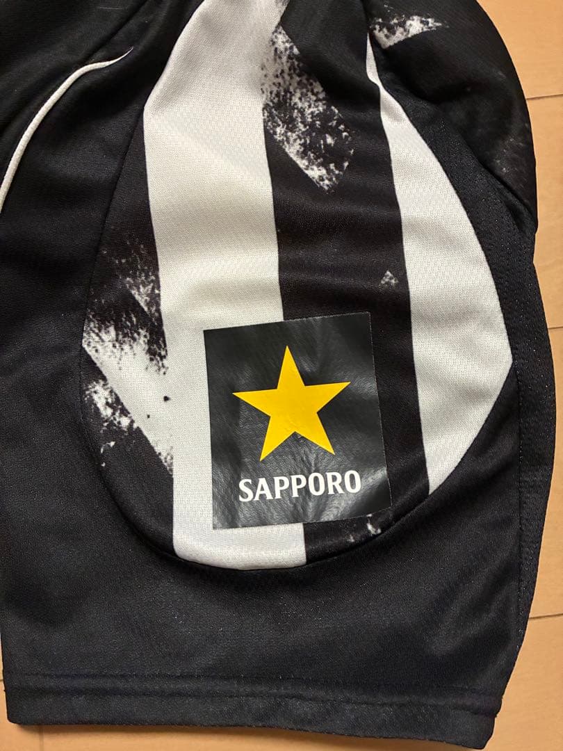 コンサドーレ札幌 Mizuno 黒シャツ